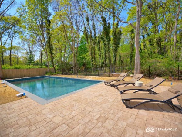 Hamptons Home 1020474