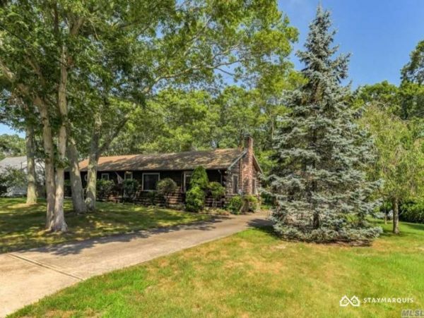 Hamptons Home 1020474