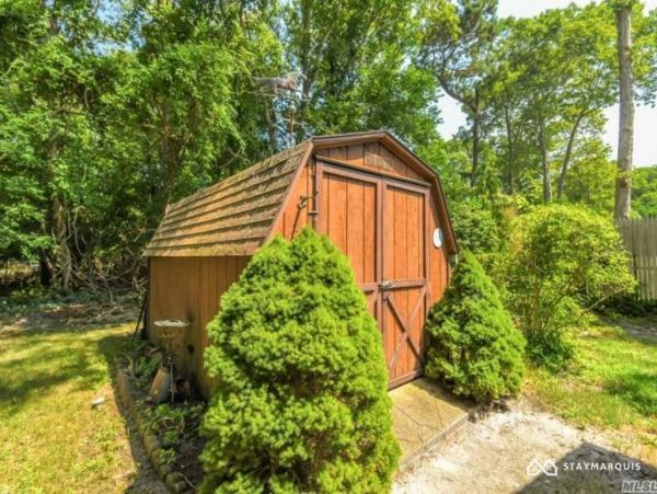 Hamptons Home 1020474