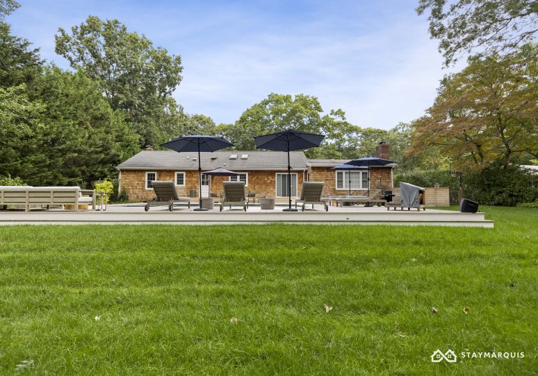 Hamptons Home 1020476