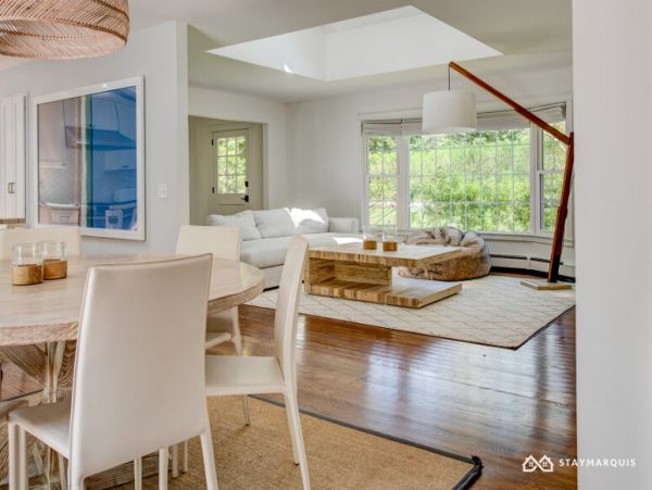 Hamptons Home 1020476