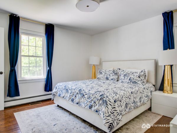 Hamptons Home 1020476