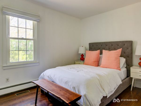 Hamptons Home 1020476