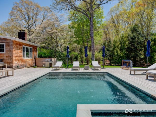 Hamptons Home 1020476