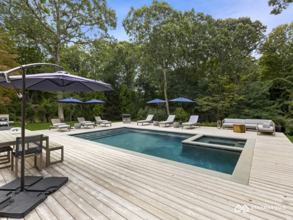 Hamptons Home 1020476