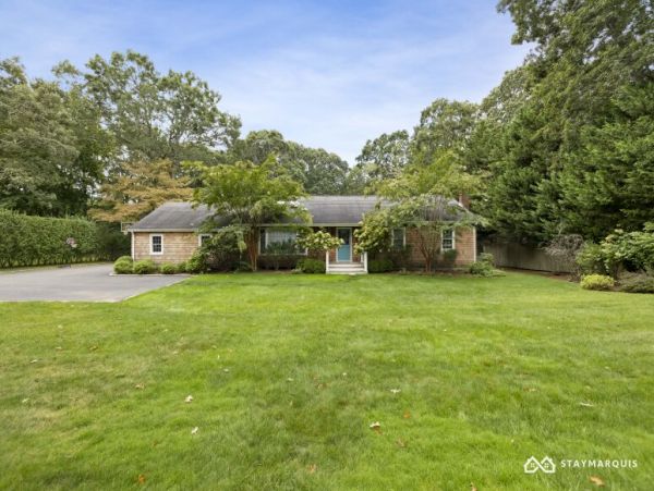 Hamptons Home 1020476
