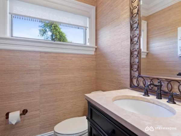 Hamptons Home 1020477