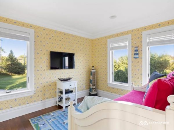 Hamptons Home 1020477