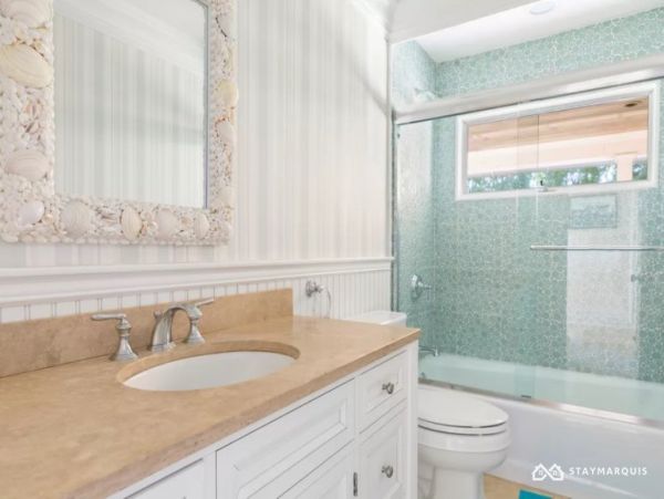 Hamptons Home 1020477