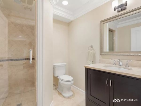 Hamptons Home 1020477