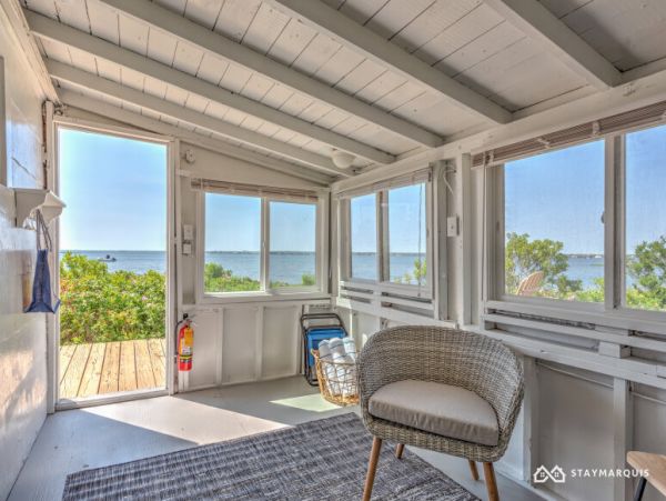 Hamptons Home 1020480