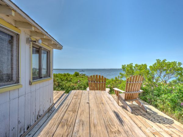 Hamptons Home 1020480