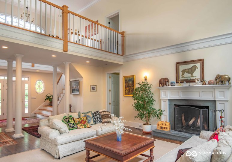 Hamptons Home 1020482