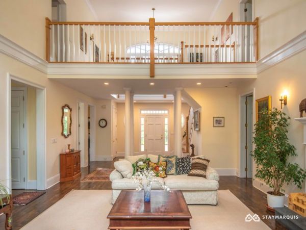 Hamptons Home 1020482