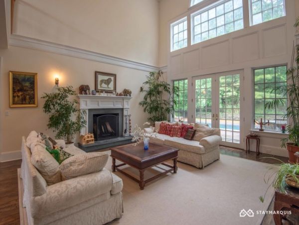 Hamptons Home 1020482