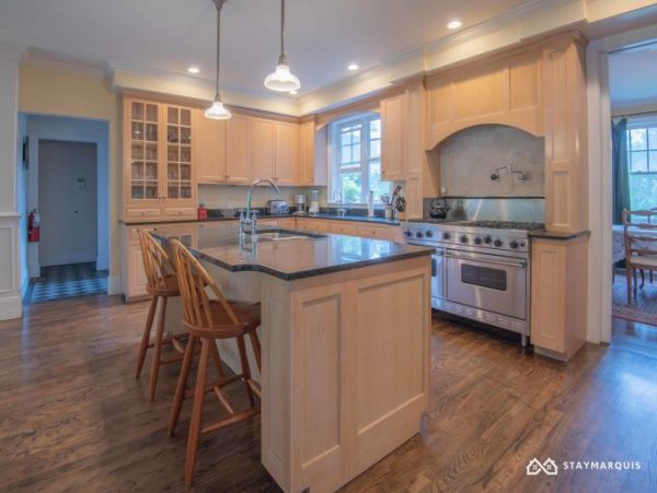 Hamptons Home 1020482