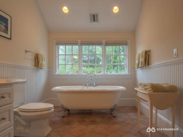 Hamptons Home 1020482
