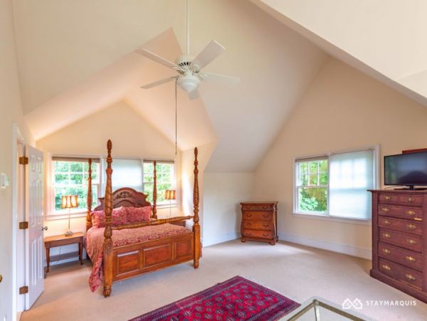 Hamptons Home 1020482