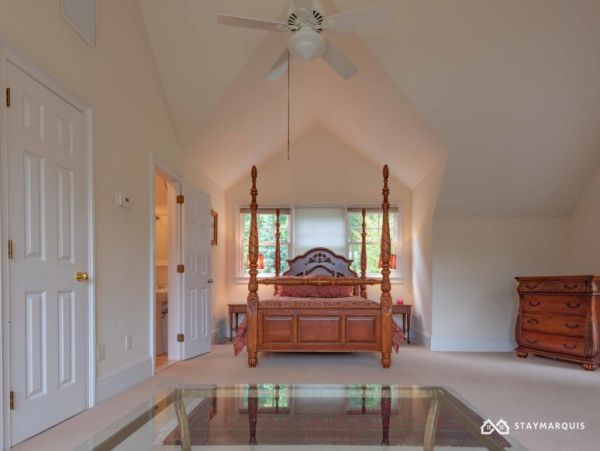 Hamptons Home 1020482