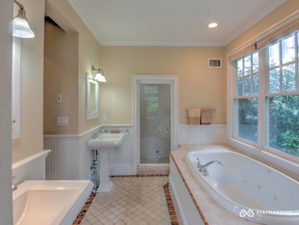 Hamptons Home 1020482