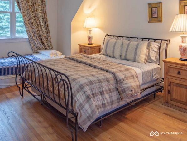 Hamptons Home 1020482