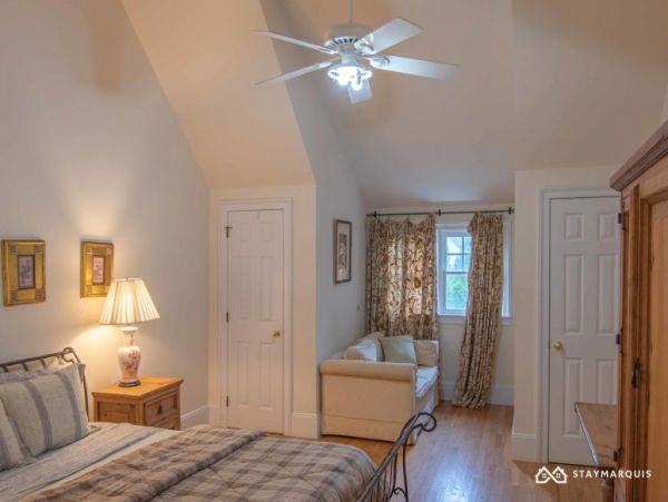 Hamptons Home 1020482