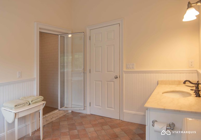 Hamptons Home 1020482
