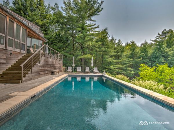 Hamptons Home 1020485