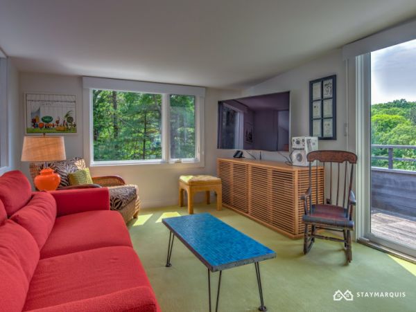 Hamptons Home 1020485