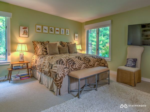 Hamptons Home 1020485