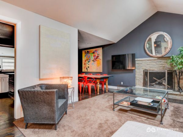 Hamptons Home 1020486