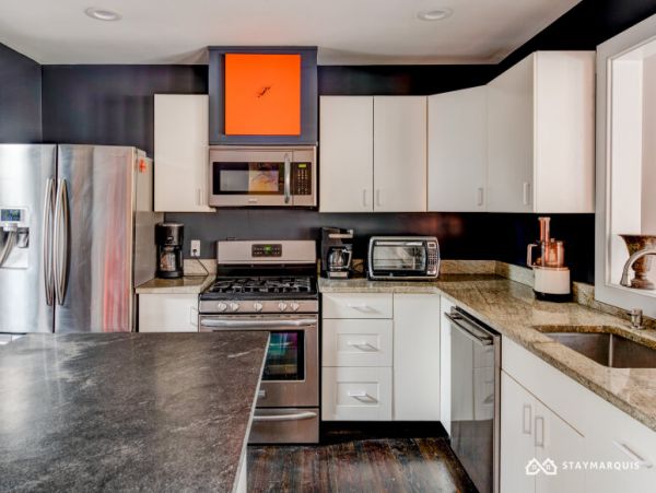 Hamptons Home 1020486