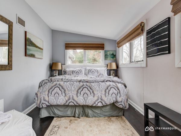 Hamptons Home 1020486