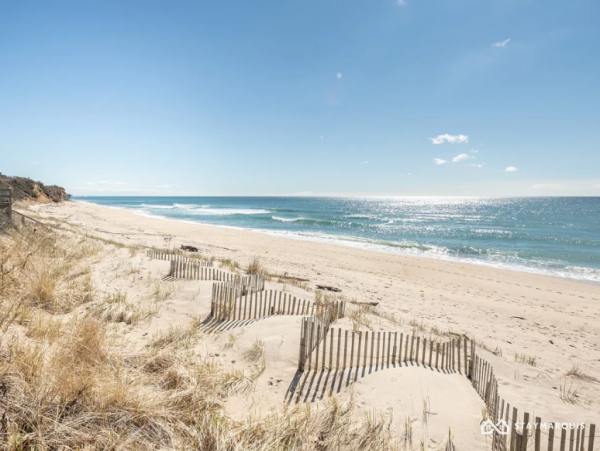 Hamptons Home 1020487