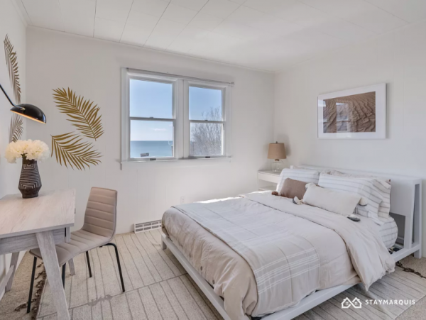 Hamptons Home 1020487