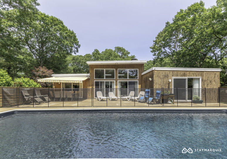 Hamptons Home 1020488