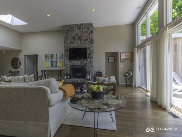 Hamptons Home 1020488