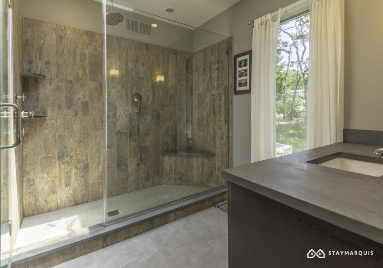 Hamptons Home 1020488