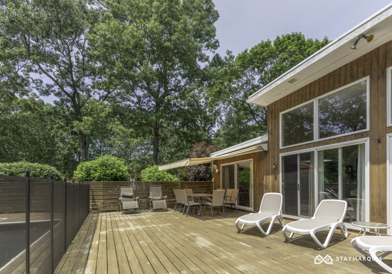 Hamptons Home 1020488
