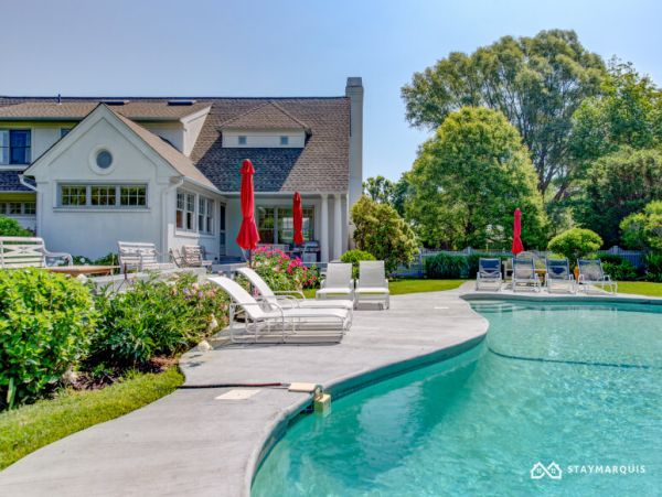 Hamptons Home 1020489