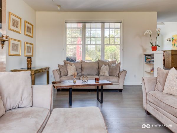 Hamptons Home 1020489