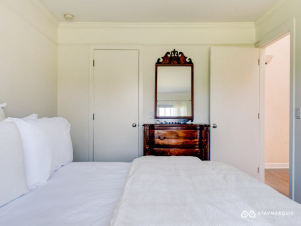 Hamptons Home 1020489