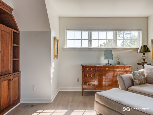 Hamptons Home 1020489