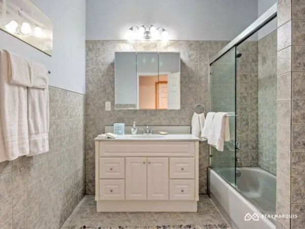 Hamptons Home 1020490