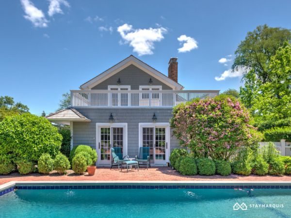 Hamptons Home 1020491