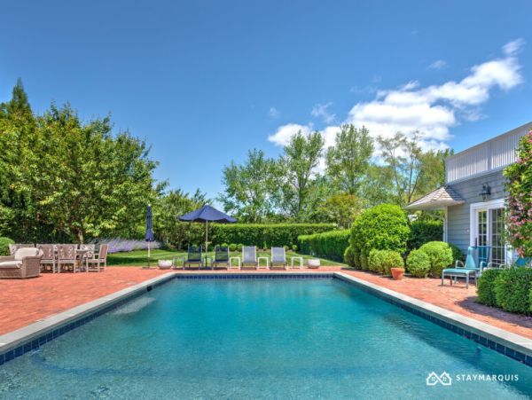 Hamptons Home 1020491