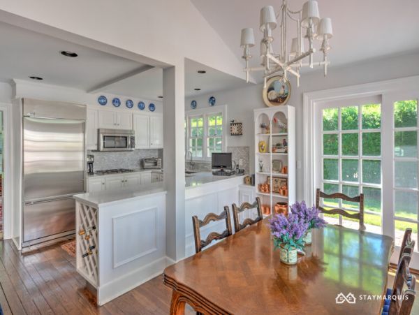 Hamptons Home 1020491