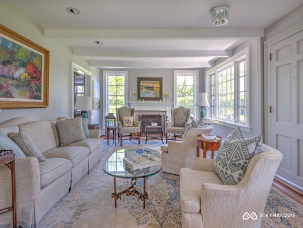 Hamptons Home 1020491