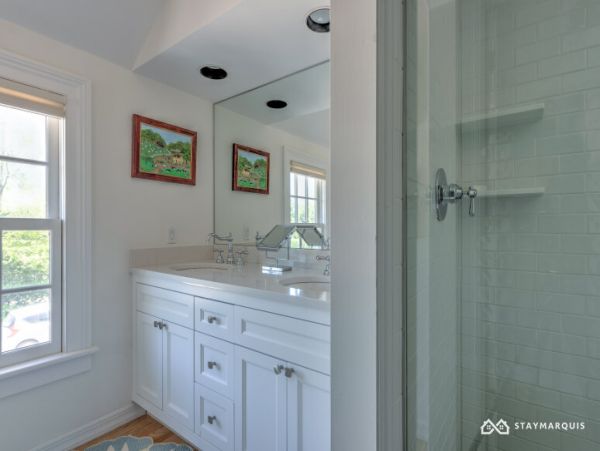 Hamptons Home 1020491