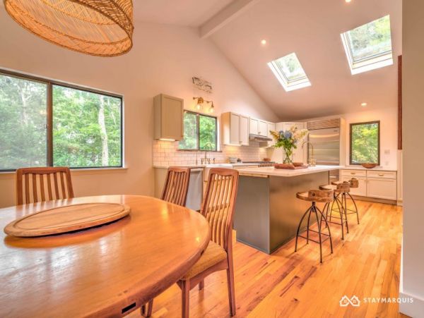 Hamptons Home 1020492